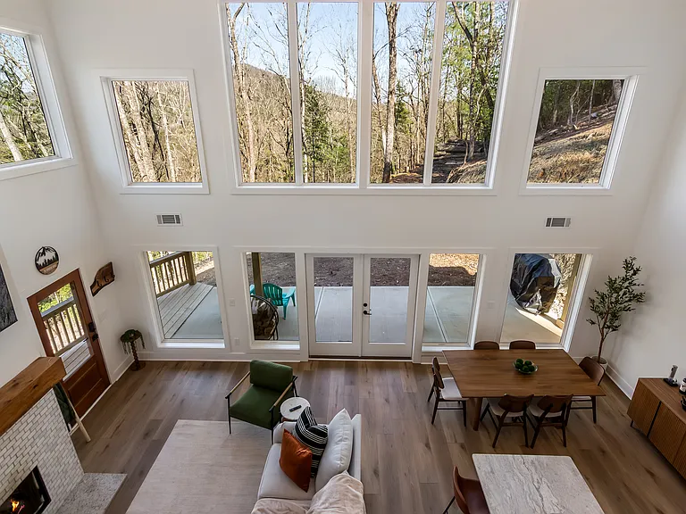 914 Hickory Dr — Photo 6
