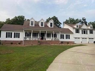 75 Redwood Estates Rd, Cottageville, WV 25239