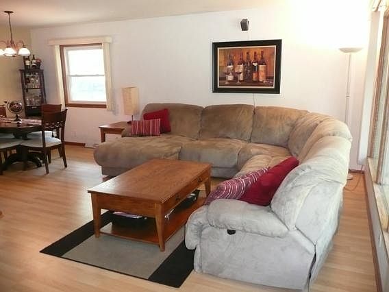 3rd image of 11831 W Oxford Pl