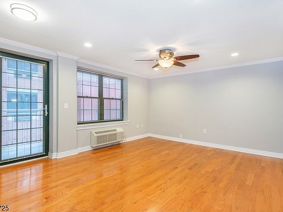 3rd image of 7 Prospect St Unit 305