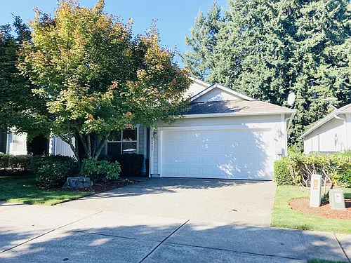 2436 Boulevard Heights Loop SE Photo 1