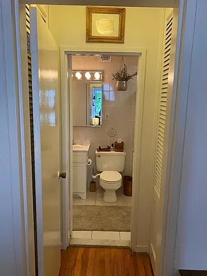 Rented by Allen Harris, LREB | media 25