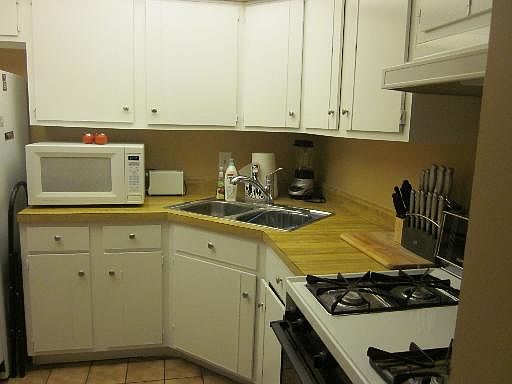 4th image of 14501 S Central Ct #Penthouse 4