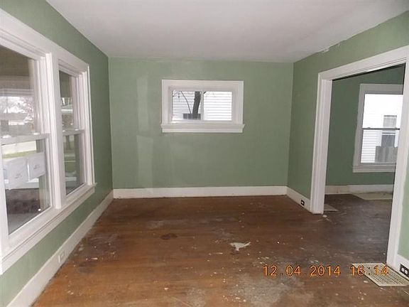 4th image of 3307 Wellington Dr
