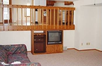 4th image of 706 Richardson Ave