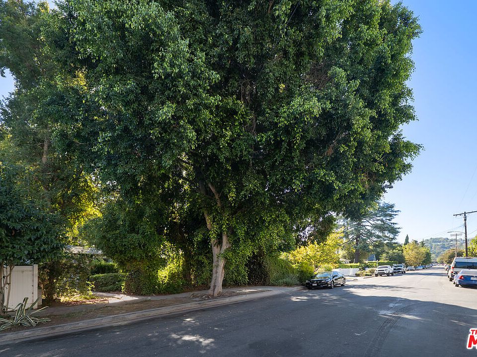 1st image of 4480 Colbath Ave