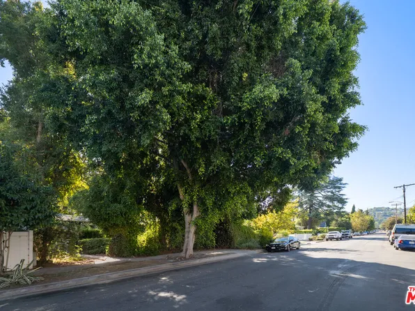 4480 Colbath Ave, Sherman Oaks, CA 91423