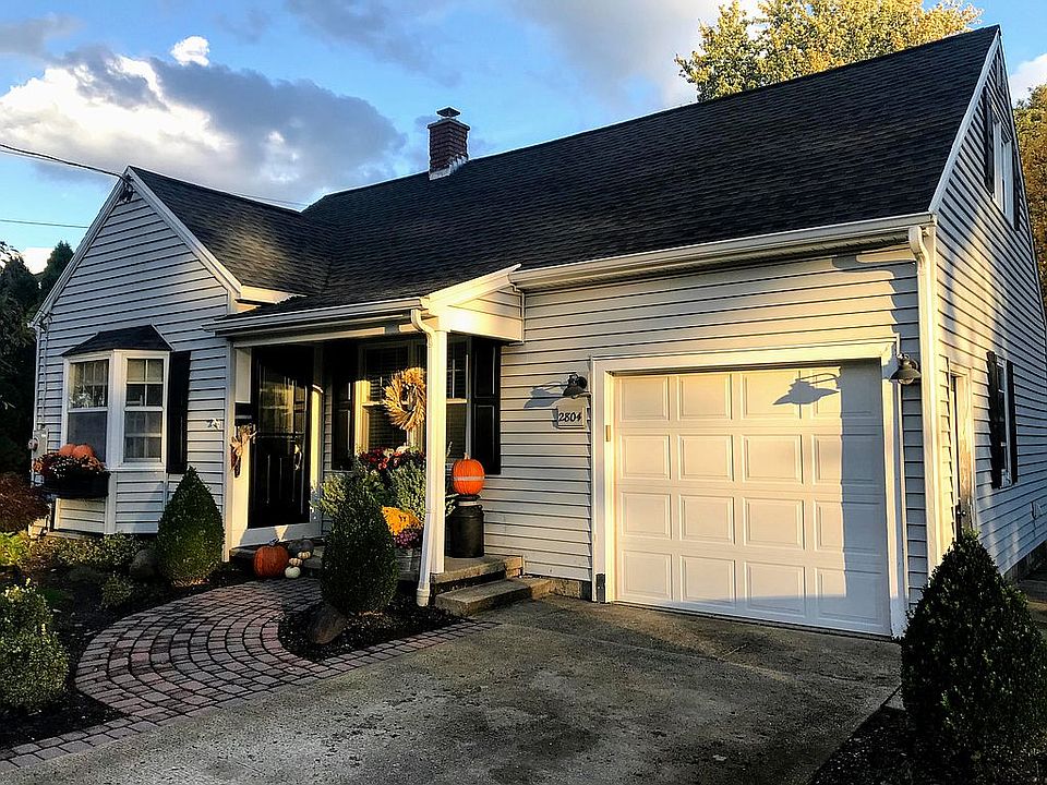 1st image of 2804 Florence Ave