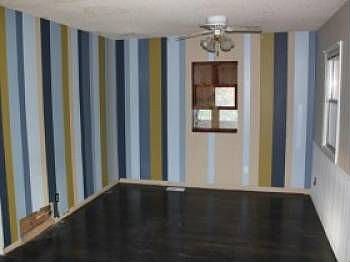 4th image of 1119 E Zenith Ave