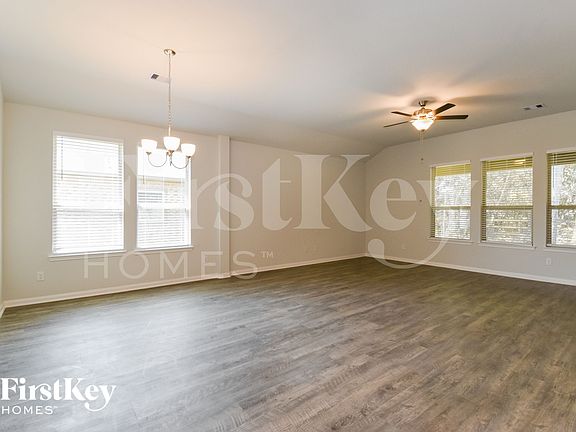 4th image of 233 Lakeway Cir