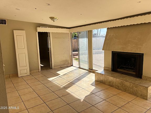 4th image of 7615 W PALMAIRE Avenue