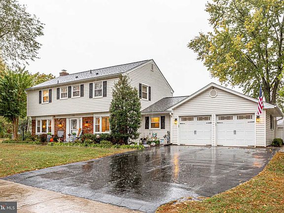 4th image of 13201 Pennypacker Ln