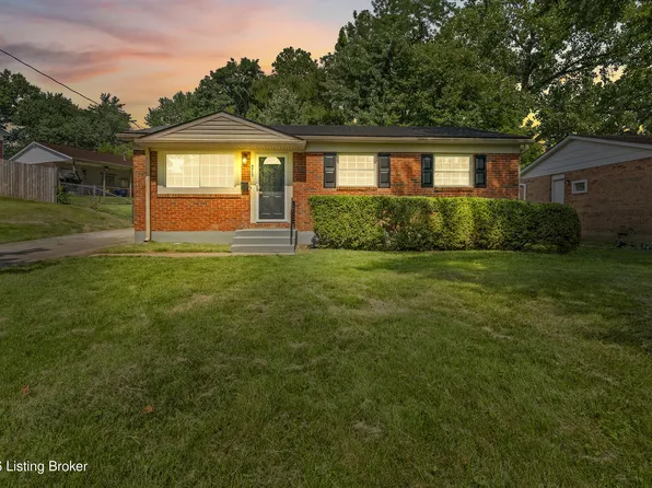 9715 Titan Dr, Louisville, KY 40229