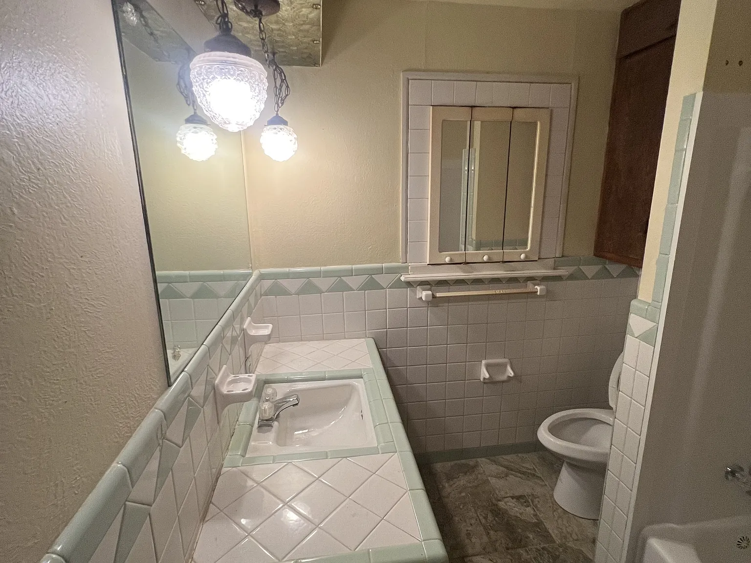 403 Southwest 45th Street - 1 — Photo 2