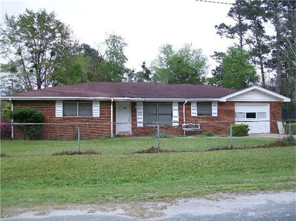 412 W Shore Dr, Brunswick, GA 31520