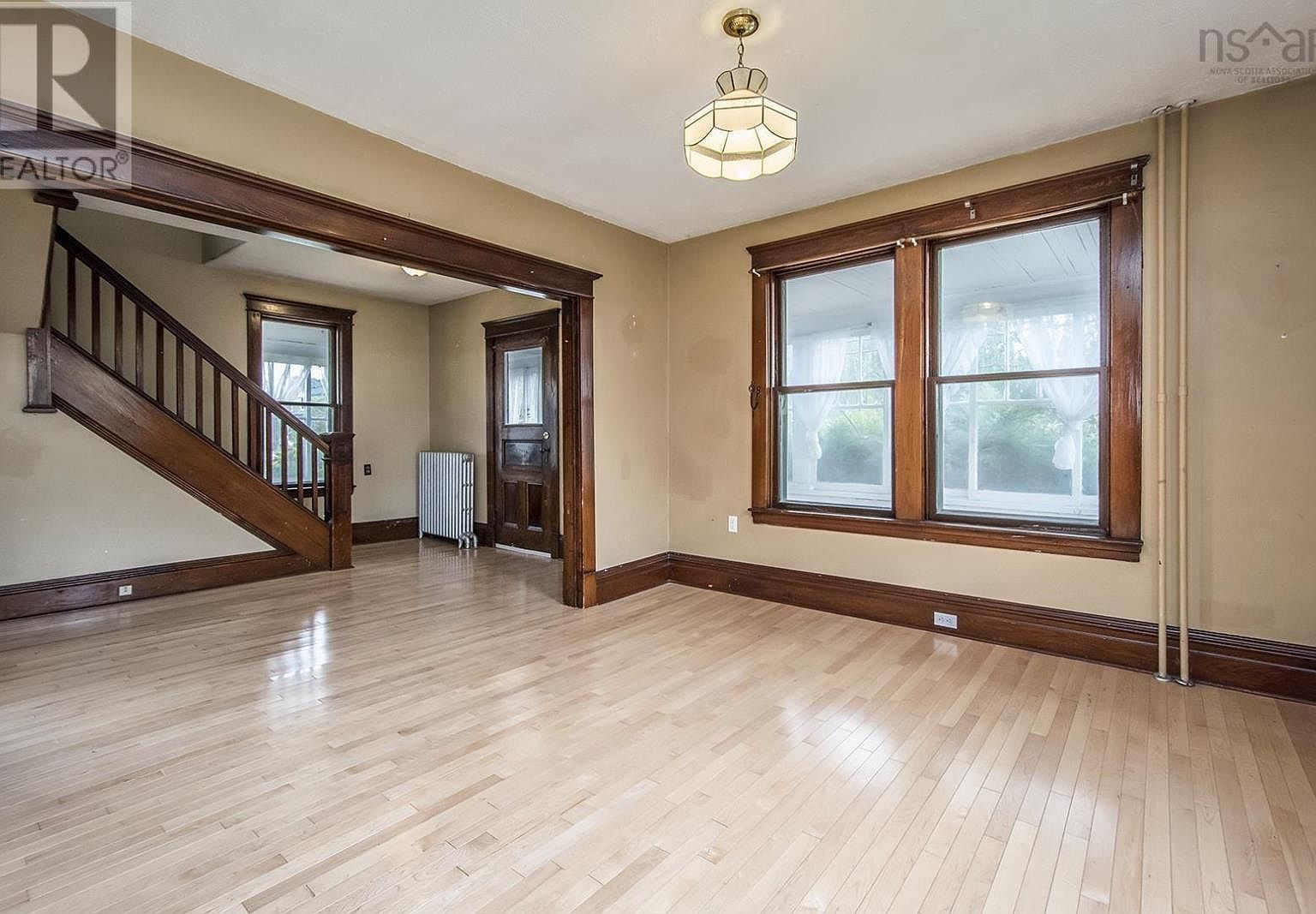 945 King St, Windsor, NS B0N 2T0 Zillow