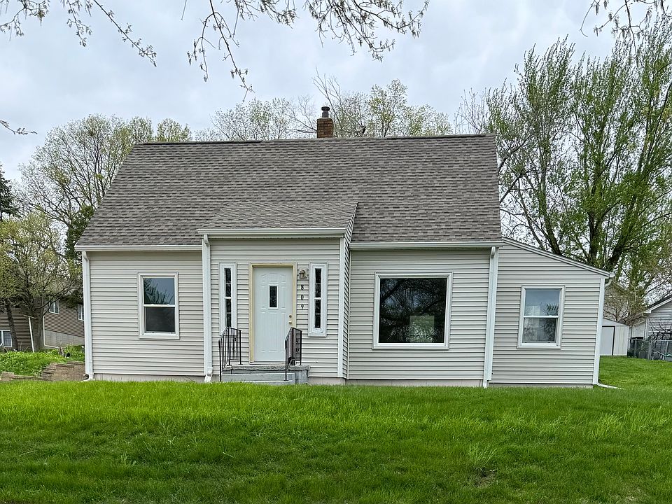 1st image of 809 W 14th St
