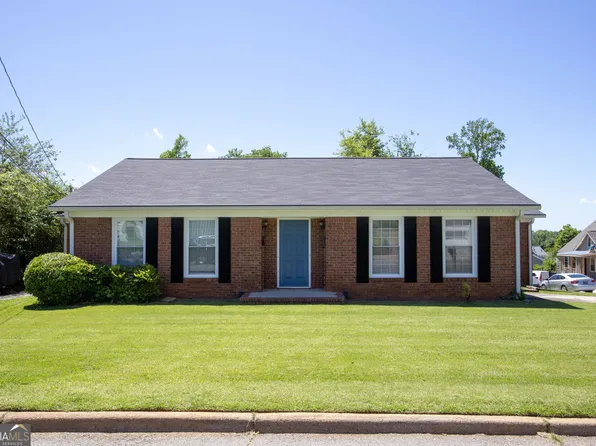 83 1st Ave, Newnan, GA 30263