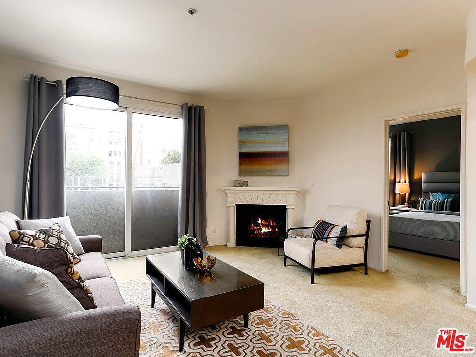 1st image of 620 S Gramercy Pl APT 215