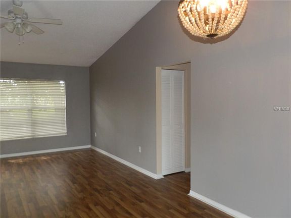 4th image of 4396 Larkspur Ct