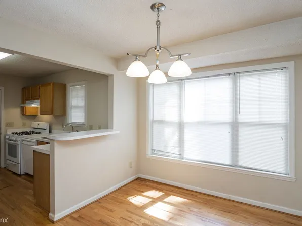 800 Laurel Hill Ln, Columbia, SC 29201