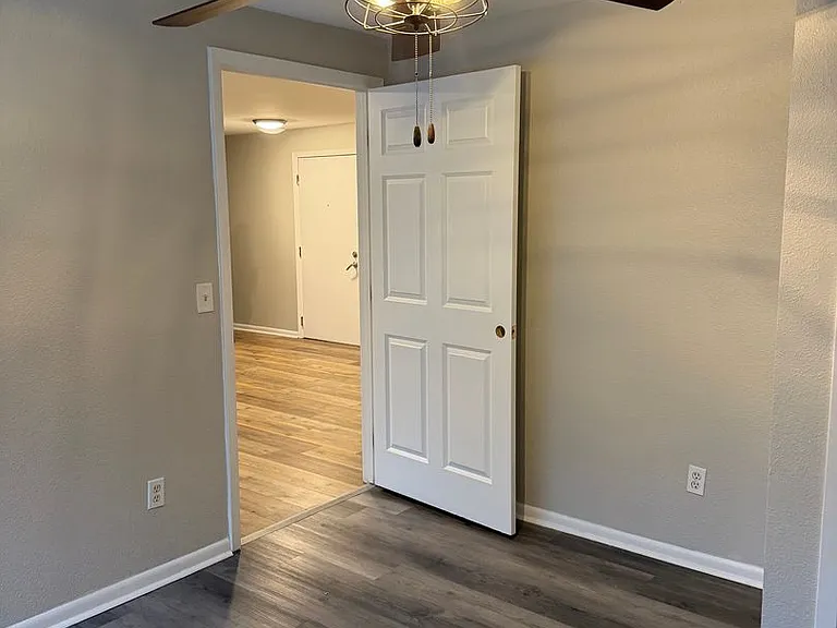 Nicollet Avenue Apartments — Photo 30