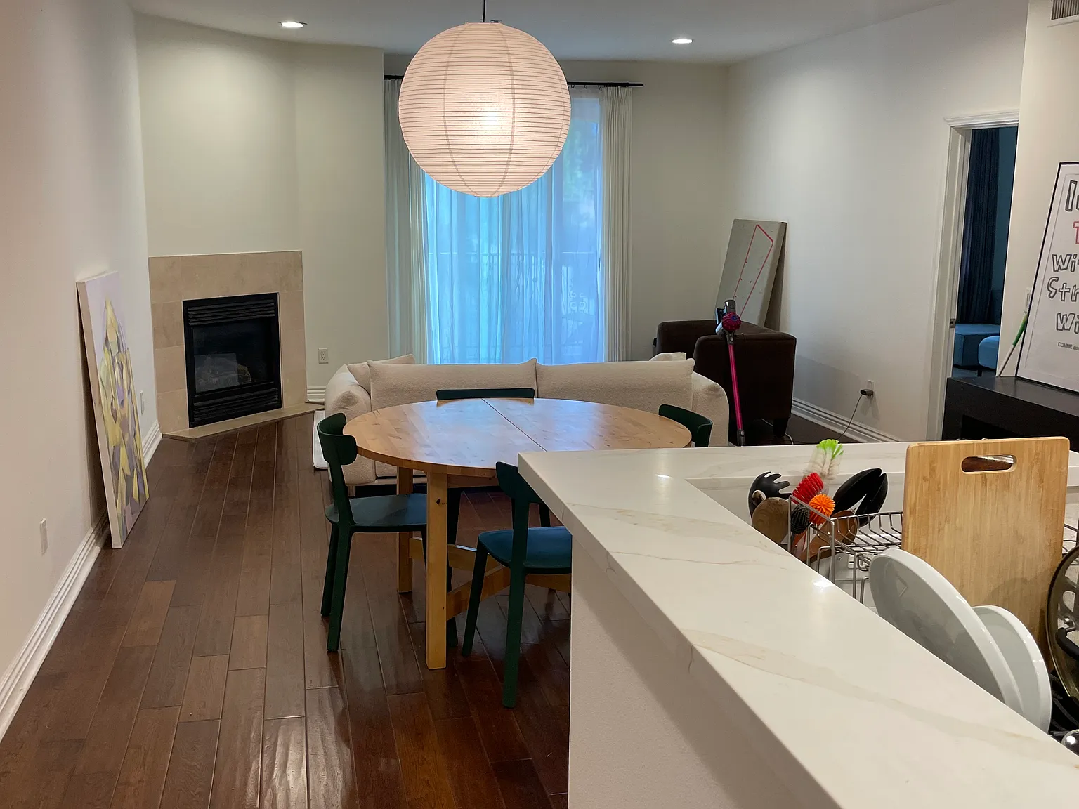 3 bed, $1,020 — Photo 1