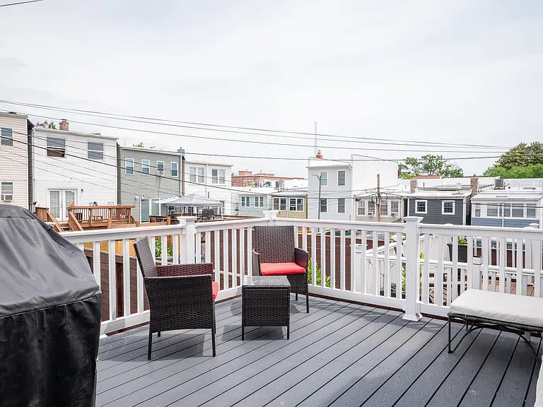316 Todd Pl NE — Photo 34