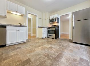 122 Gladstone St, Boston, MA 02128