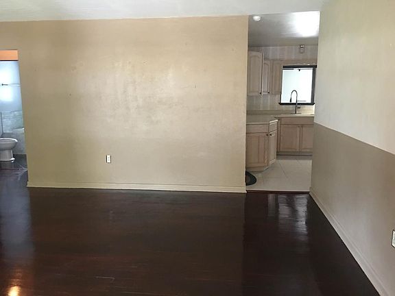 4th image of 338 E Kentucky Ave