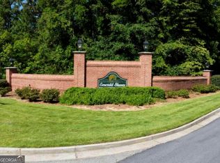1010 Emerald Shores Dr, White Plains, GA 30678