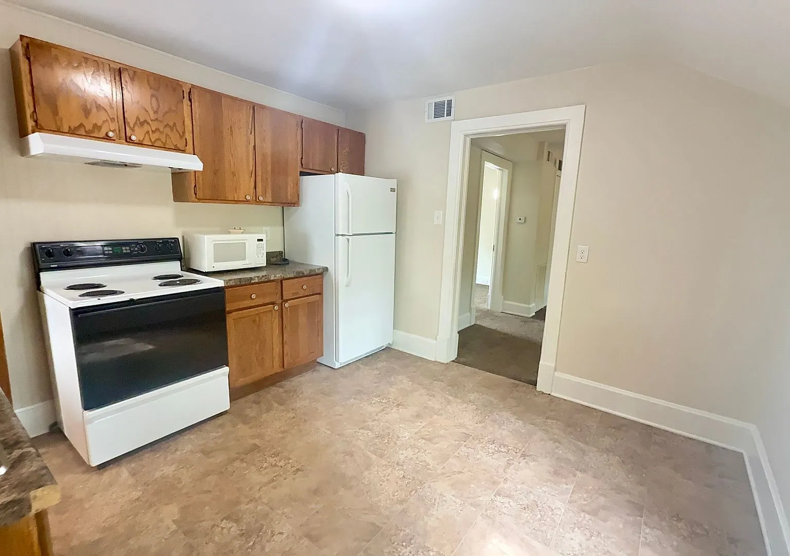 1222 Prospect Ave — Photo 2