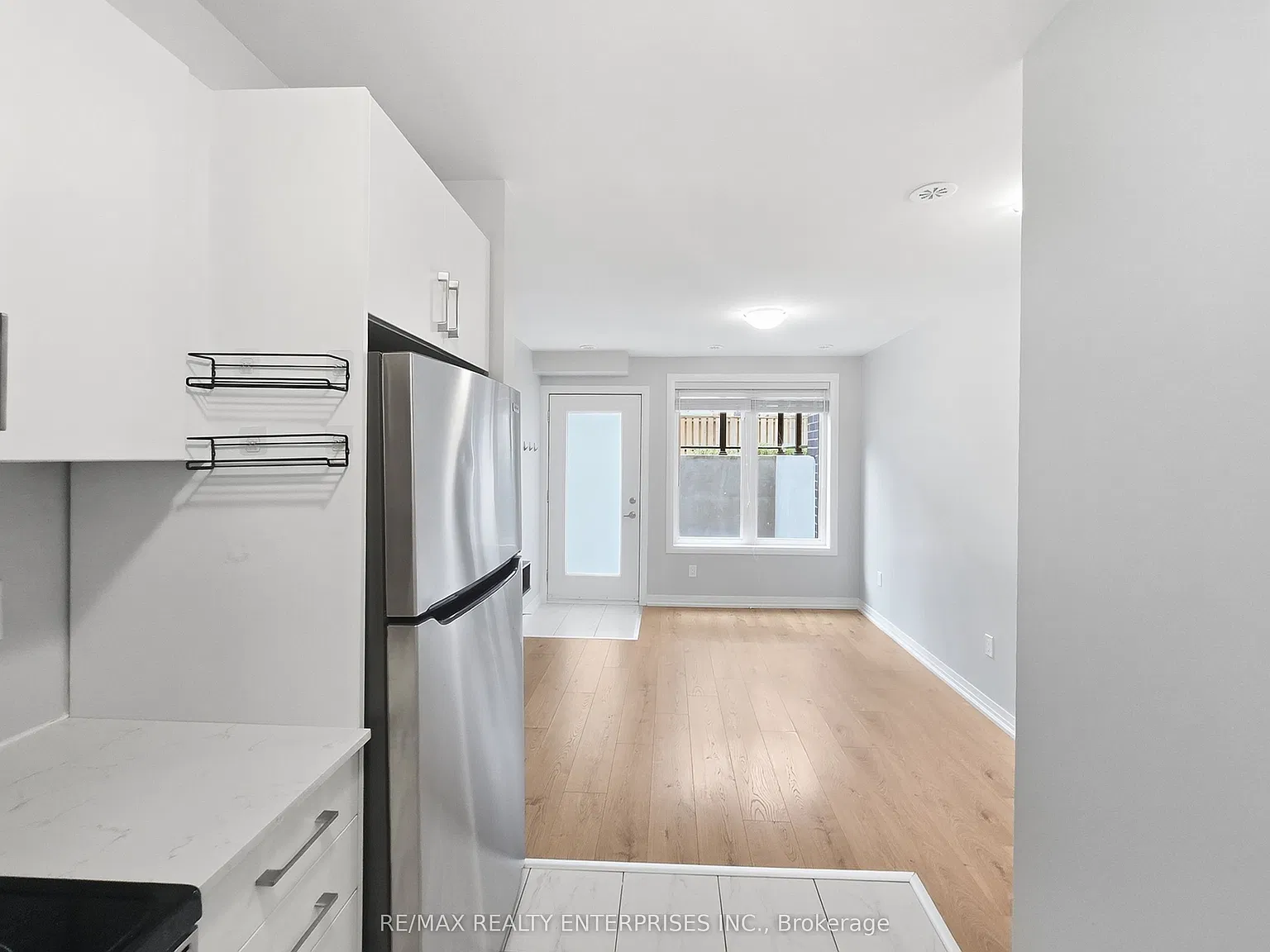 1 bed, $2,100 — Photo 4