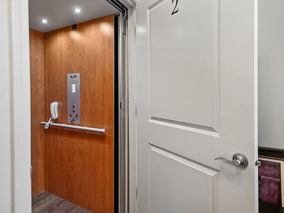 1st image of 14 Ver Planck Ln