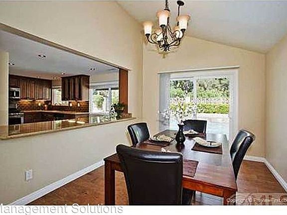 4th image of 10572 Avenida Magnifica