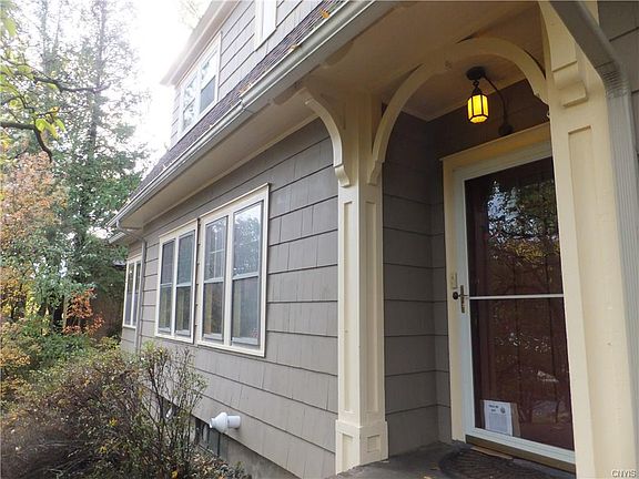 3rd image of 222 Crawford Ave