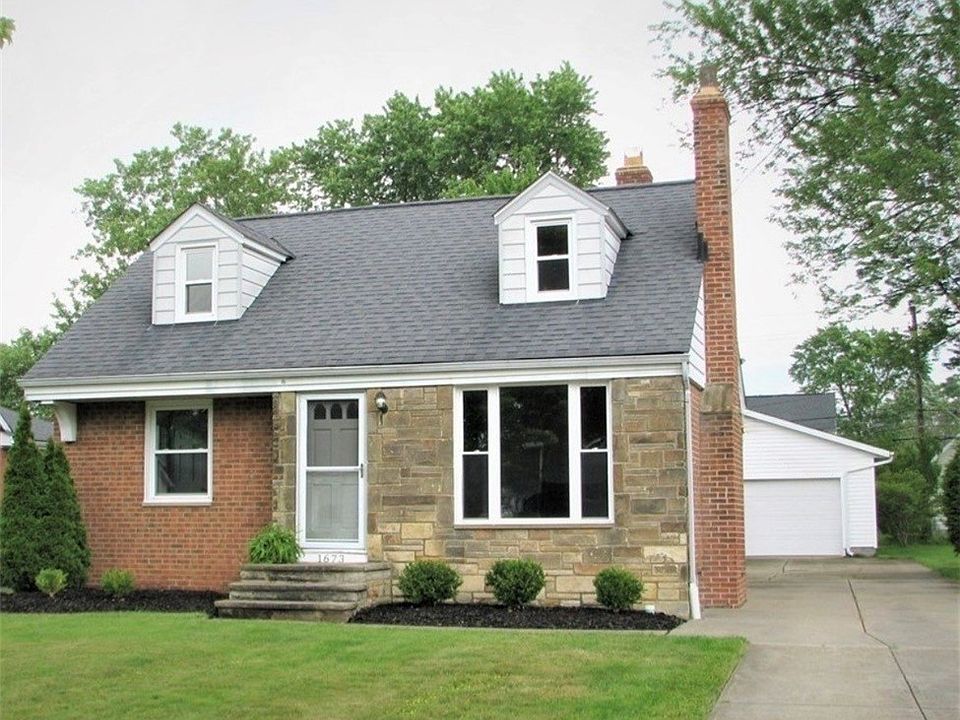 1st image of 1673 Temple Ave