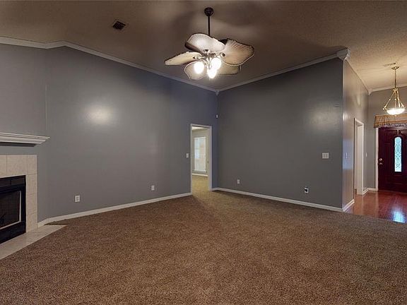 5th image of 5718 Williamsburg Ln