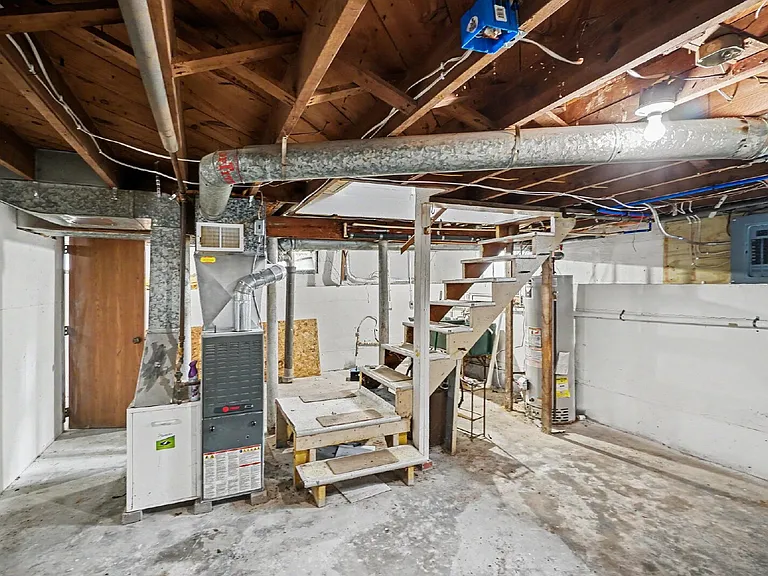 114 Eastlawn Dr — Photo 14