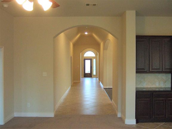 2nd image of 107 Pine Crest Cir