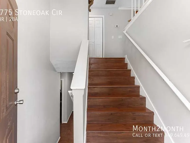 1775 Stoneoak Cir — Photo 23