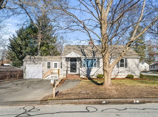 15 Suncrest Ave, Wilmington, MA 01887