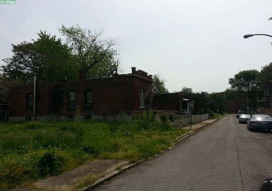 2nd image of 2718 Greer Ave
