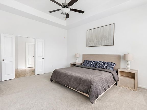 5th image of 9423 Pelican Cliff Ct