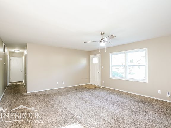 3rd image of 4437 N Sheridan Ave