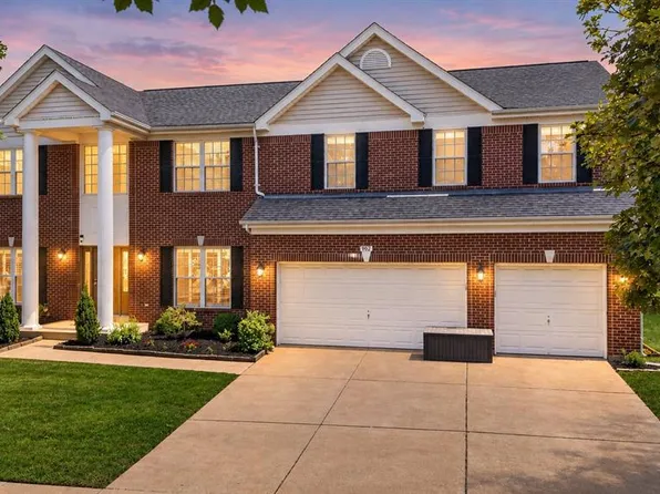 902 Stablefield Ct, Saint Louis, MO 63141