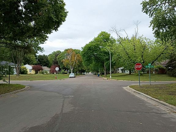 4th image of 7400 10th Ave S