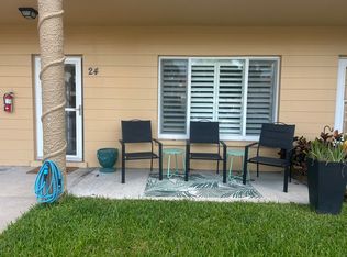 2466 Ecuadorian Way APT 24, Clearwater, FL 33763