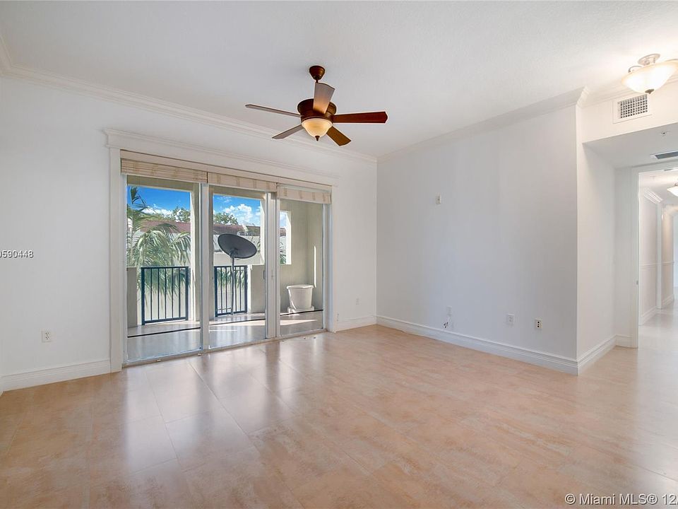 1st image of 650 Valencia Ave