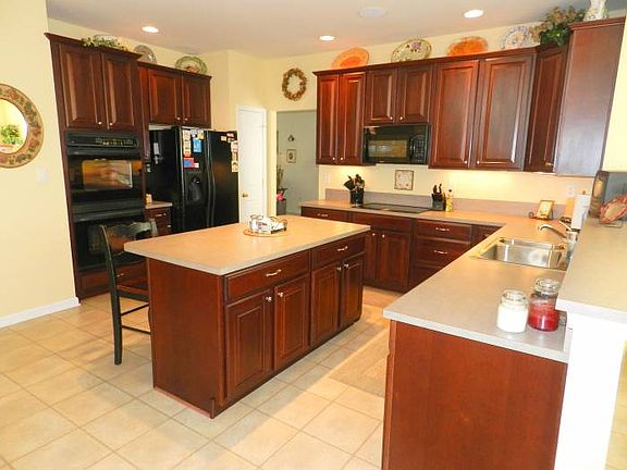5th image of 2047 E Foxwood Ct